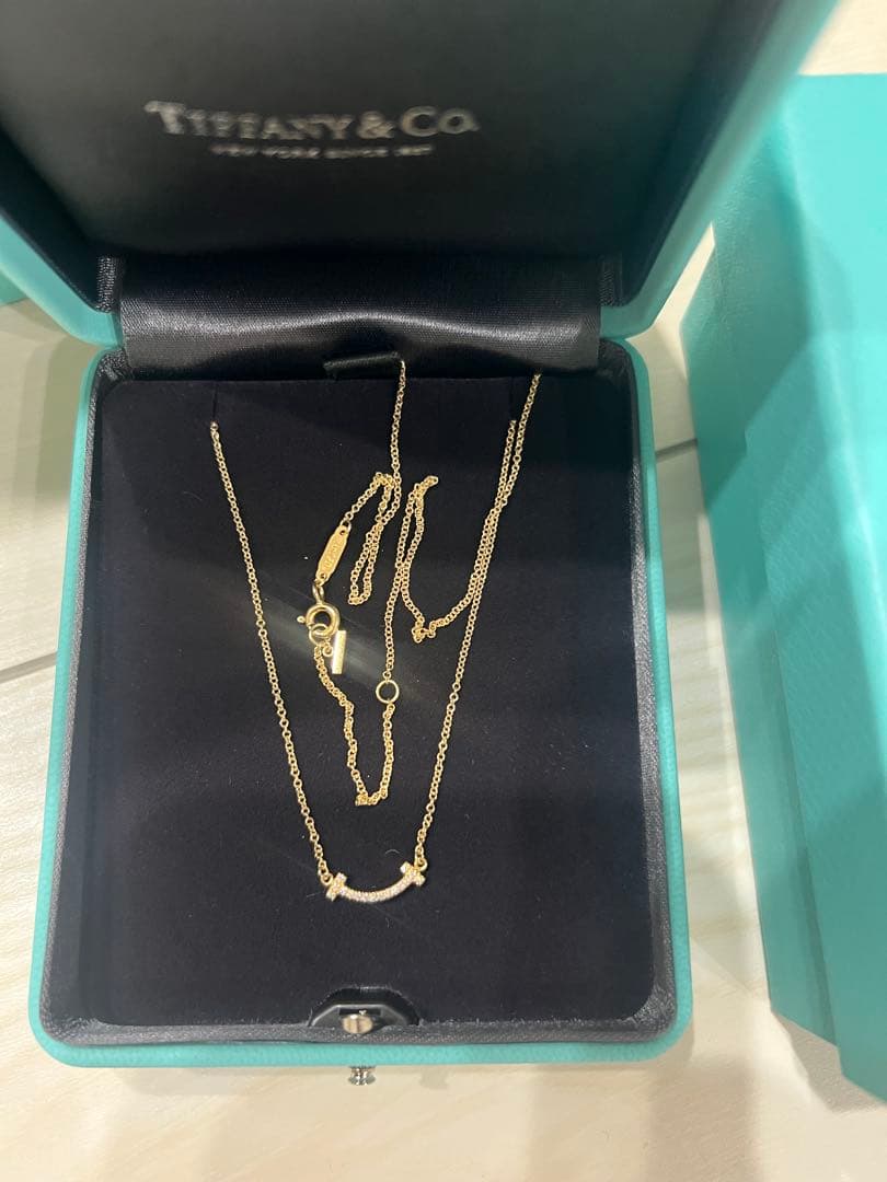 【美品】Tiffany & Co. Tスマイルダイヤモンド付きネックレスk18