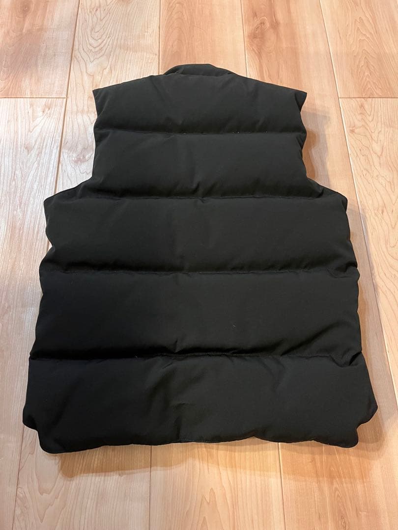 【当日または翌日発送】   カナダグース ダウンベスト　黒