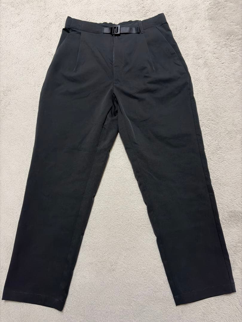 【美品】ゴールドウイン ワンタックテーパードストレッチパンツ ブラック サイズ2