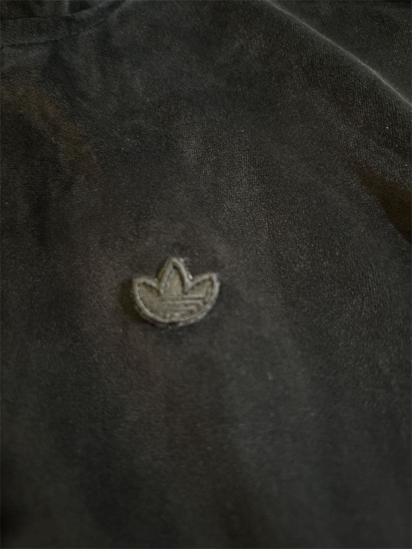 adidas アディダス ベロアジャージ トラックジャケット 黒金 Ｍ　y2k