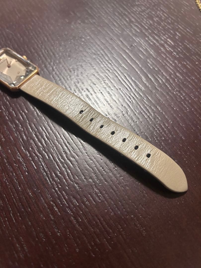 UPTOWNグレージュ／SWROVSKI腕時計