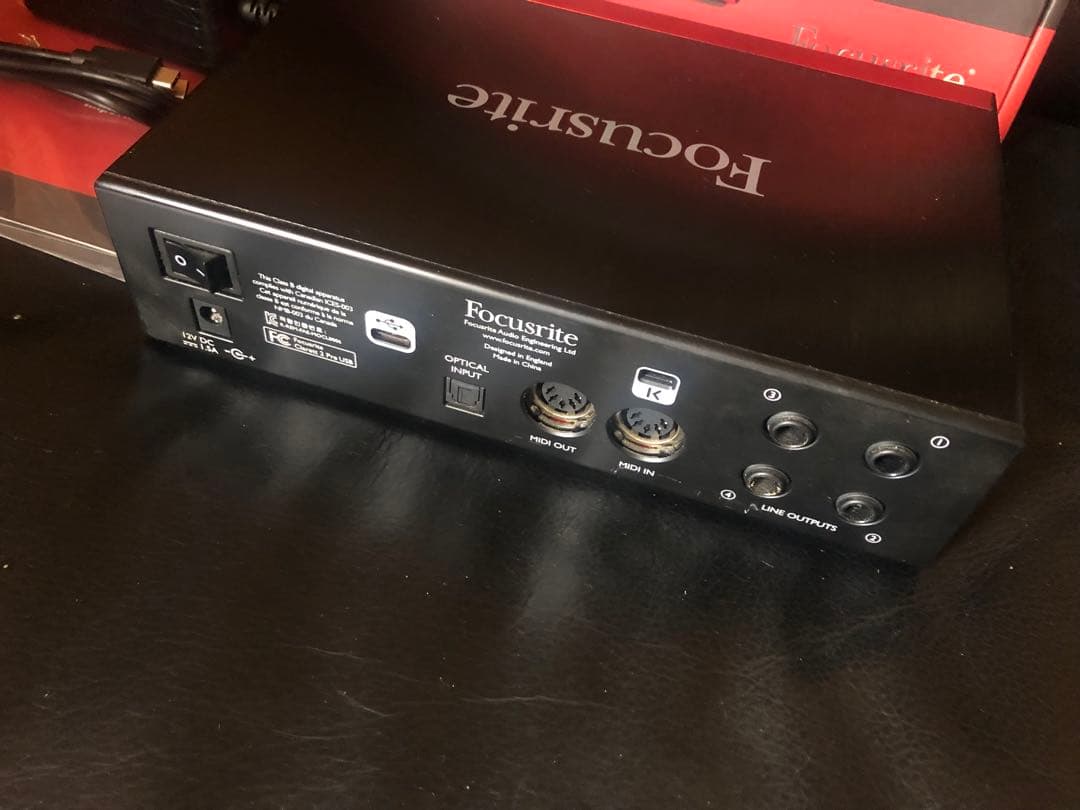 Focusrite Clarett 2Pre USB フォーカスライト