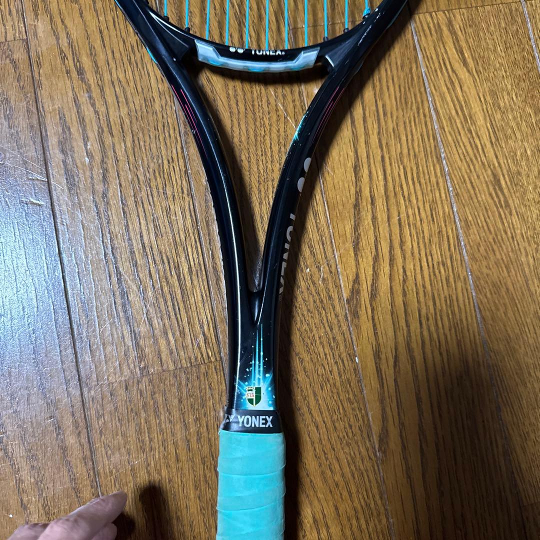 ヨネックス　テニスラケットRS/SOS