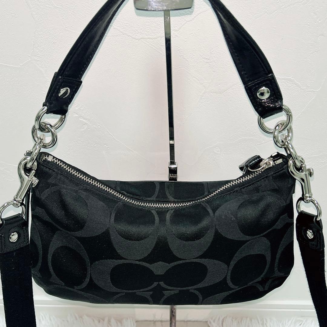 COACH ブラック ショルダーバッグ ポピーシグネチャー 2way チャーム