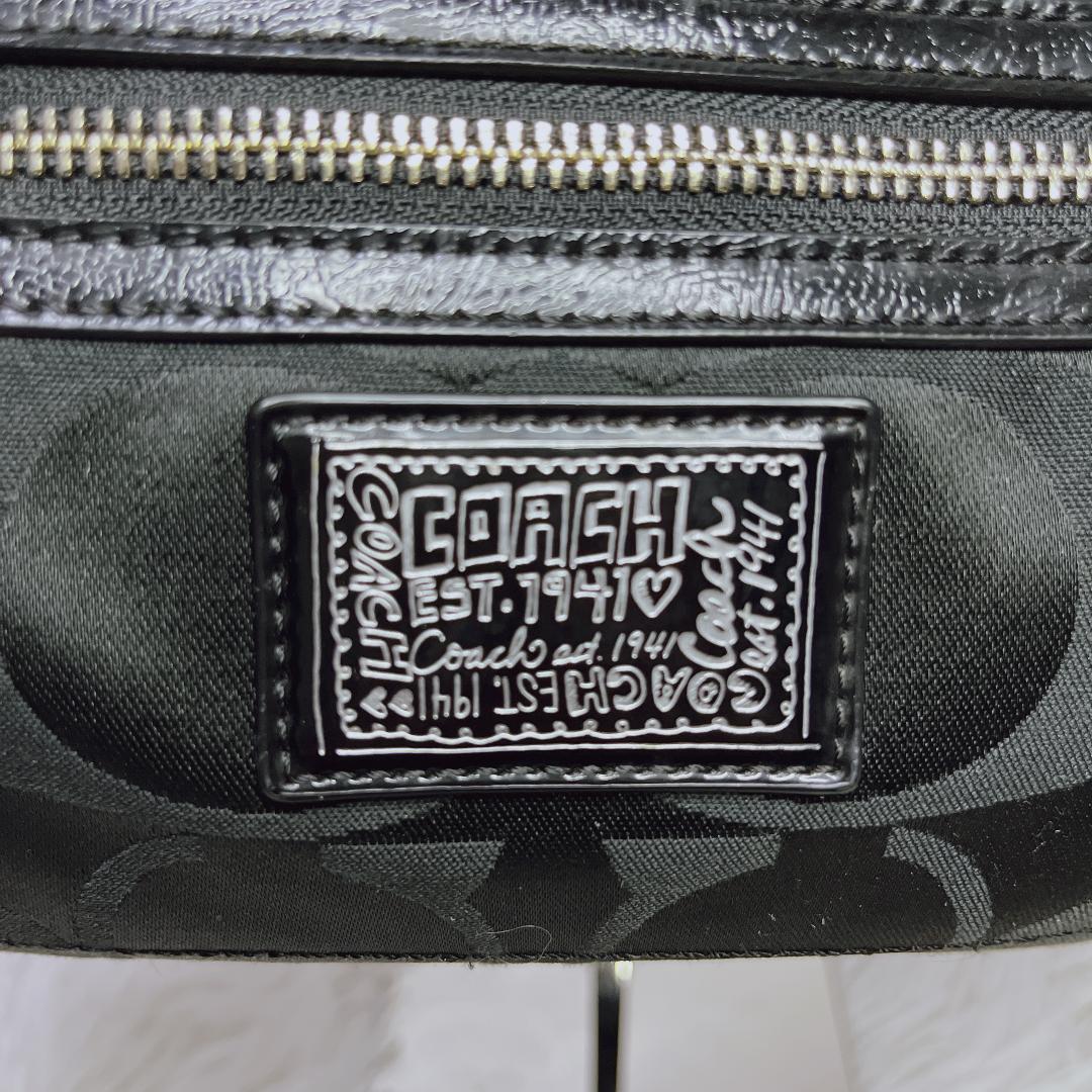 COACH ブラック ショルダーバッグ ポピーシグネチャー 2way チャーム