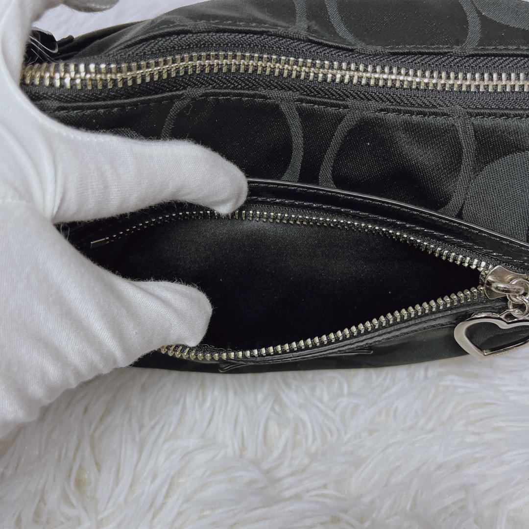 COACH ブラック ショルダーバッグ ポピーシグネチャー 2way チャーム