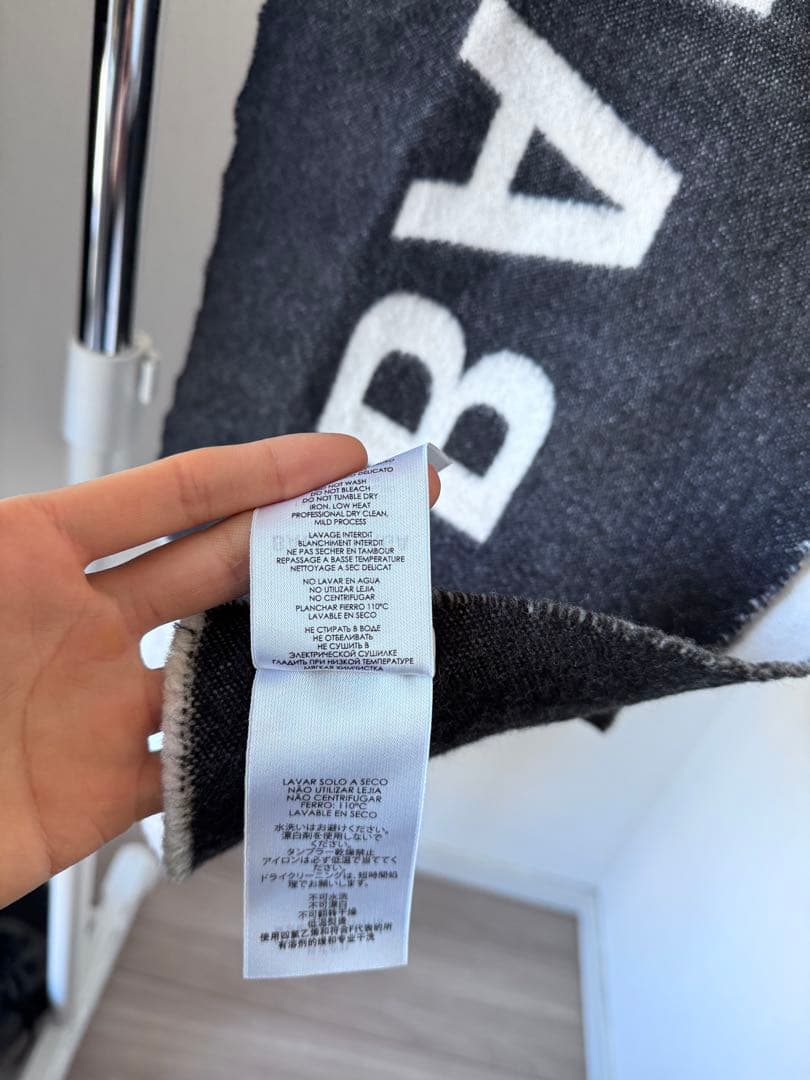 BALENCIAGA ARCHETYPE マフラー ブラック/ホワイト