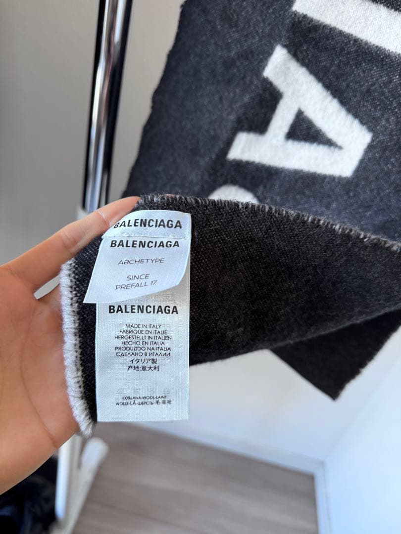 BALENCIAGA ARCHETYPE マフラー ブラック/ホワイト