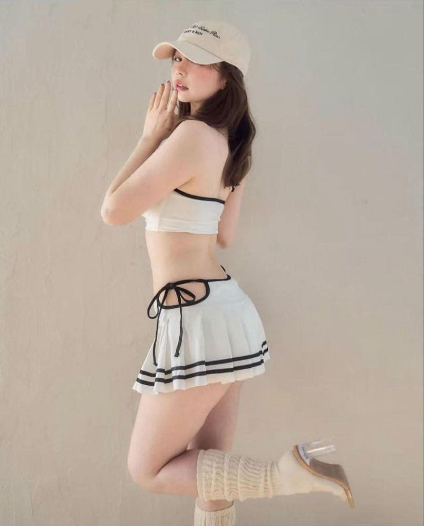 R❣️ Andmary Coco pleats swimwear White