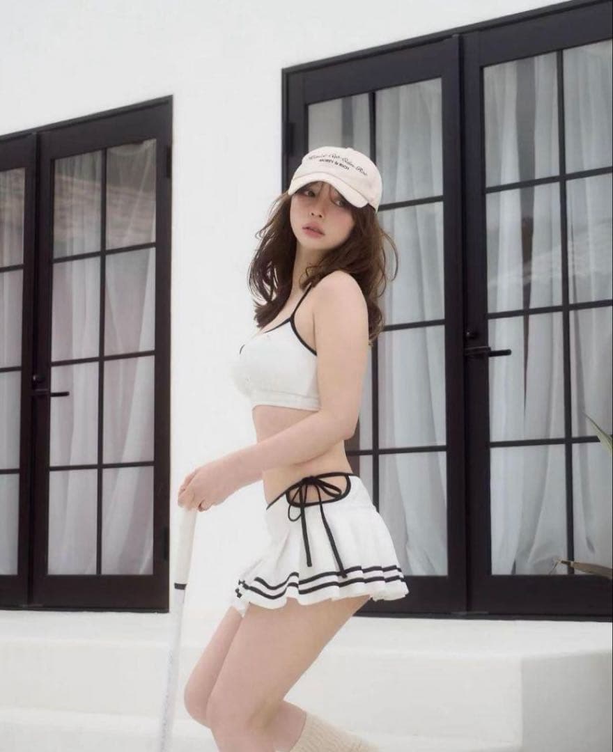 R❣️ Andmary Coco pleats swimwear White