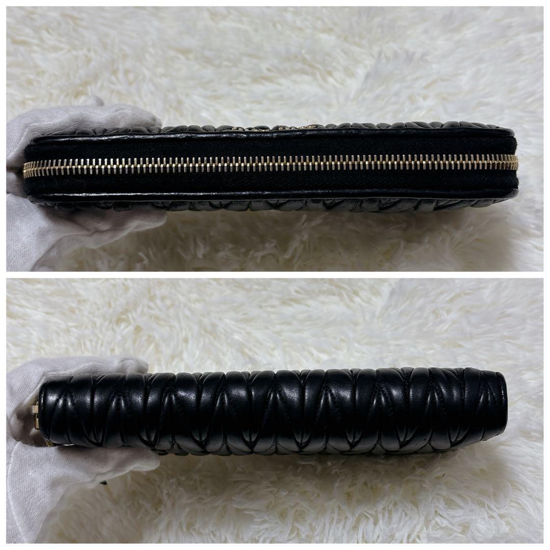 miumiu♡マテラッセ ブラック 長財布 ラウンドファスナー ゴールドロゴ 黒