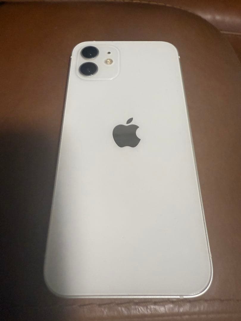 Apple iPhone 12 ホワイト本体 充電ケーブル付き