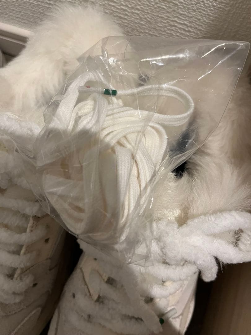 ユ*子様 【美品/値下げ可】UGG ホワイト スニーカー