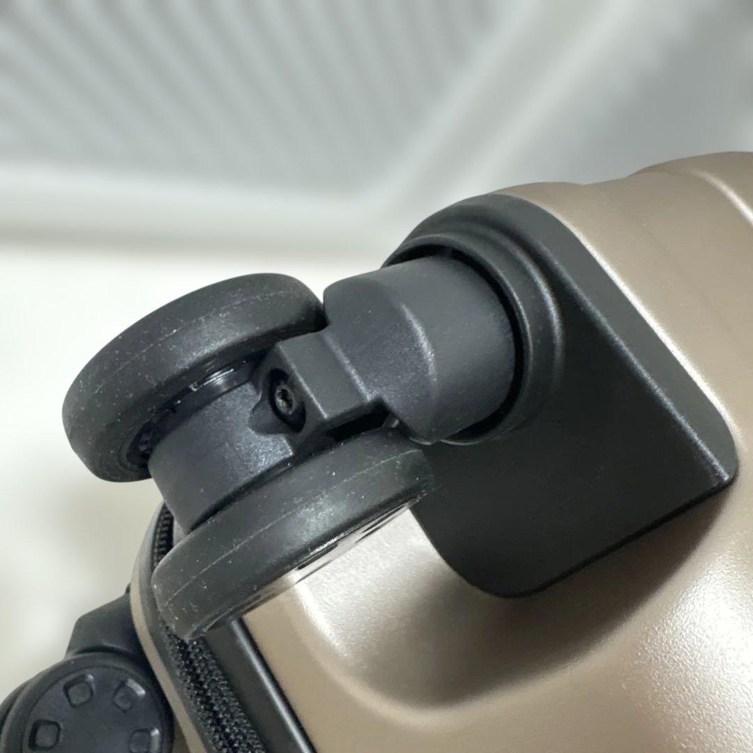 無印良品 バーを自由に調節できるハードキャリーケース スーツケース 36L