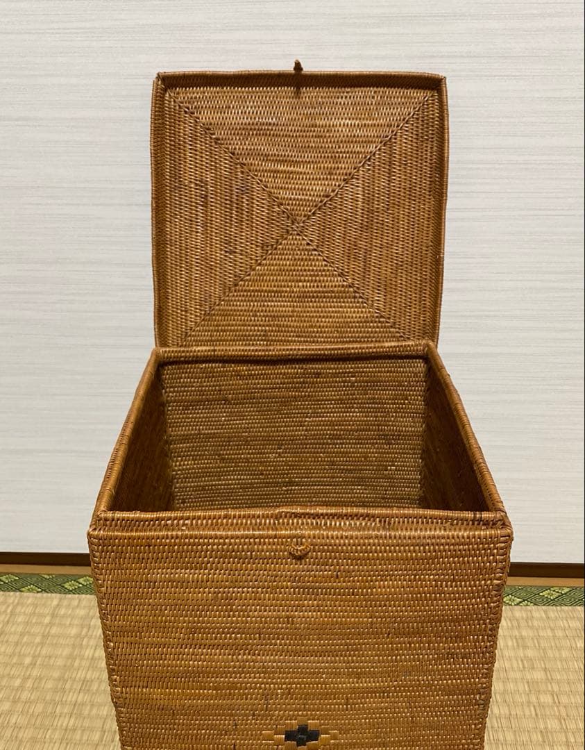 アタ 収納ボックス　蓋付き