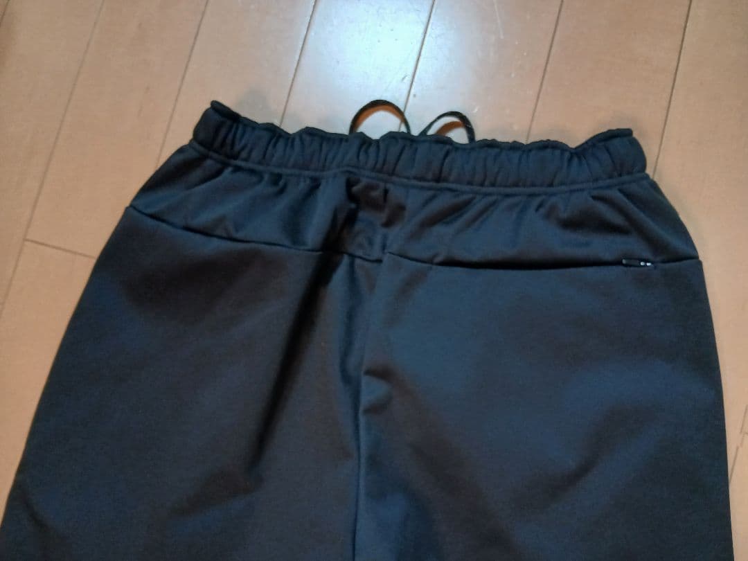 umbro アンブロ ジャージ ブラック パデッド パンツ 防風 防寒 保温