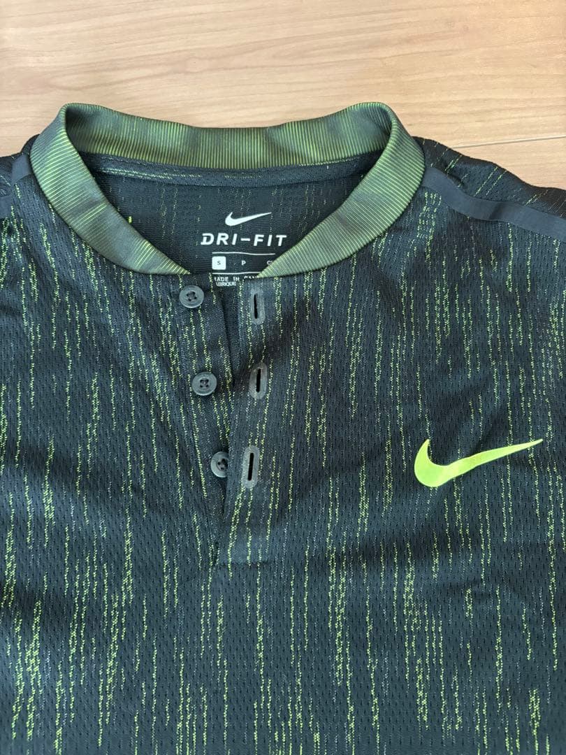 Nike テニスポロシャツ 2016全米オープンキリオス、デルポトロ選手着用