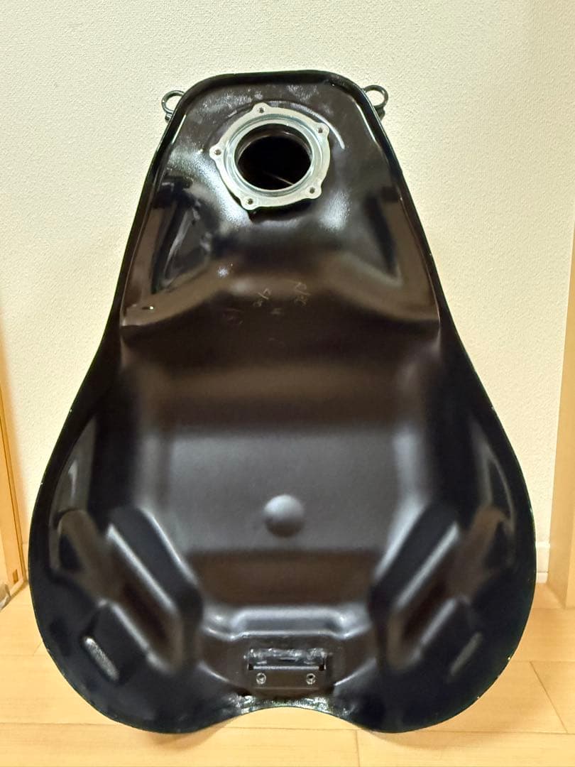 z900rsタンク　イエローボールエディション　美品