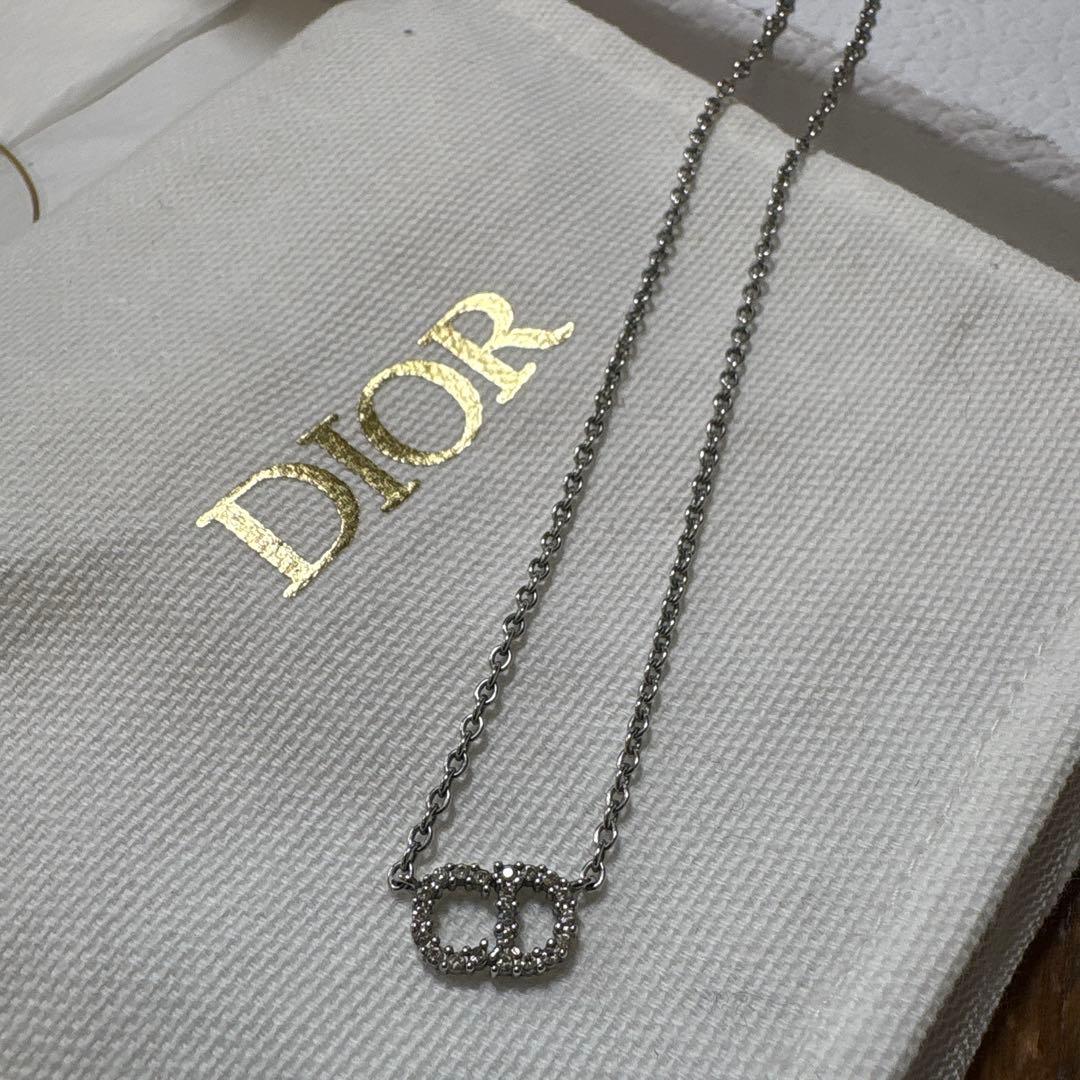 【初心者 】CHRISTIAN DIOR CDロゴネックレス シルバー