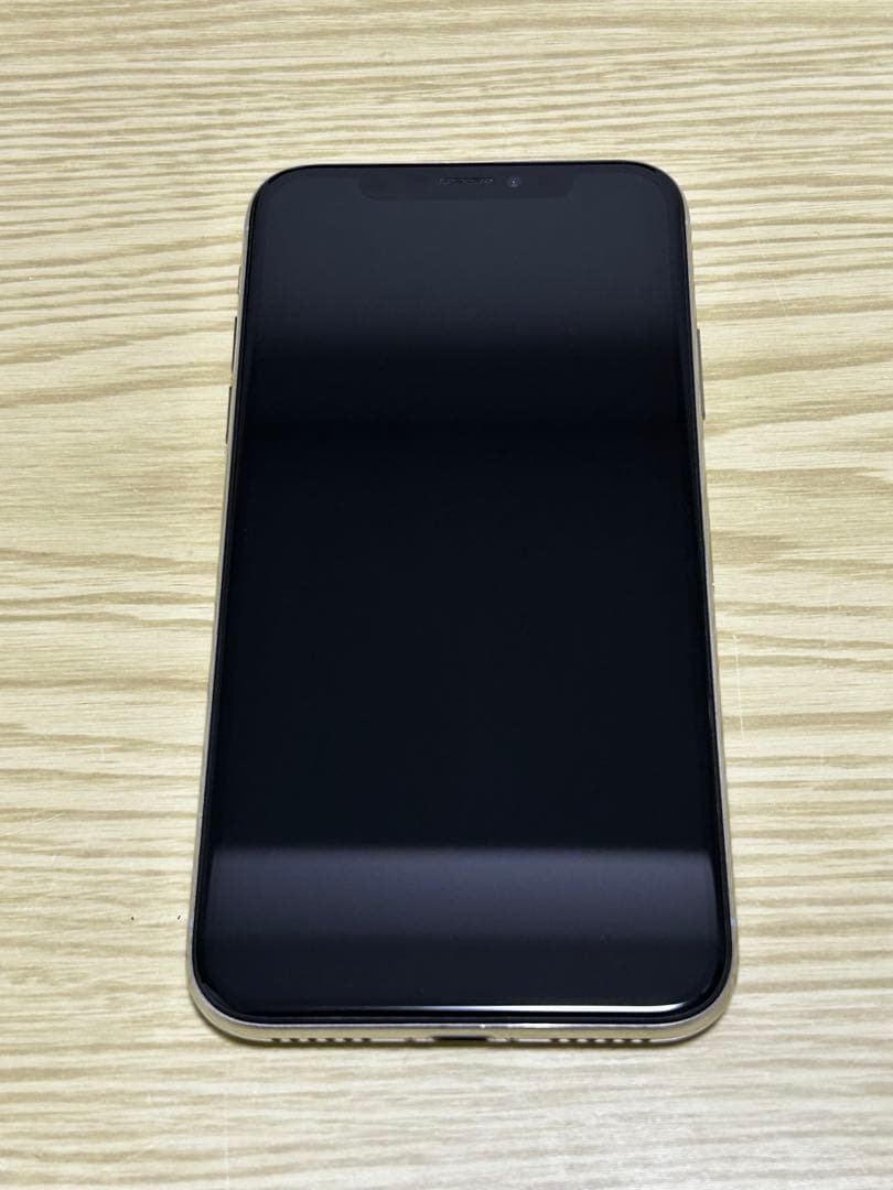 iPhone X シルバー