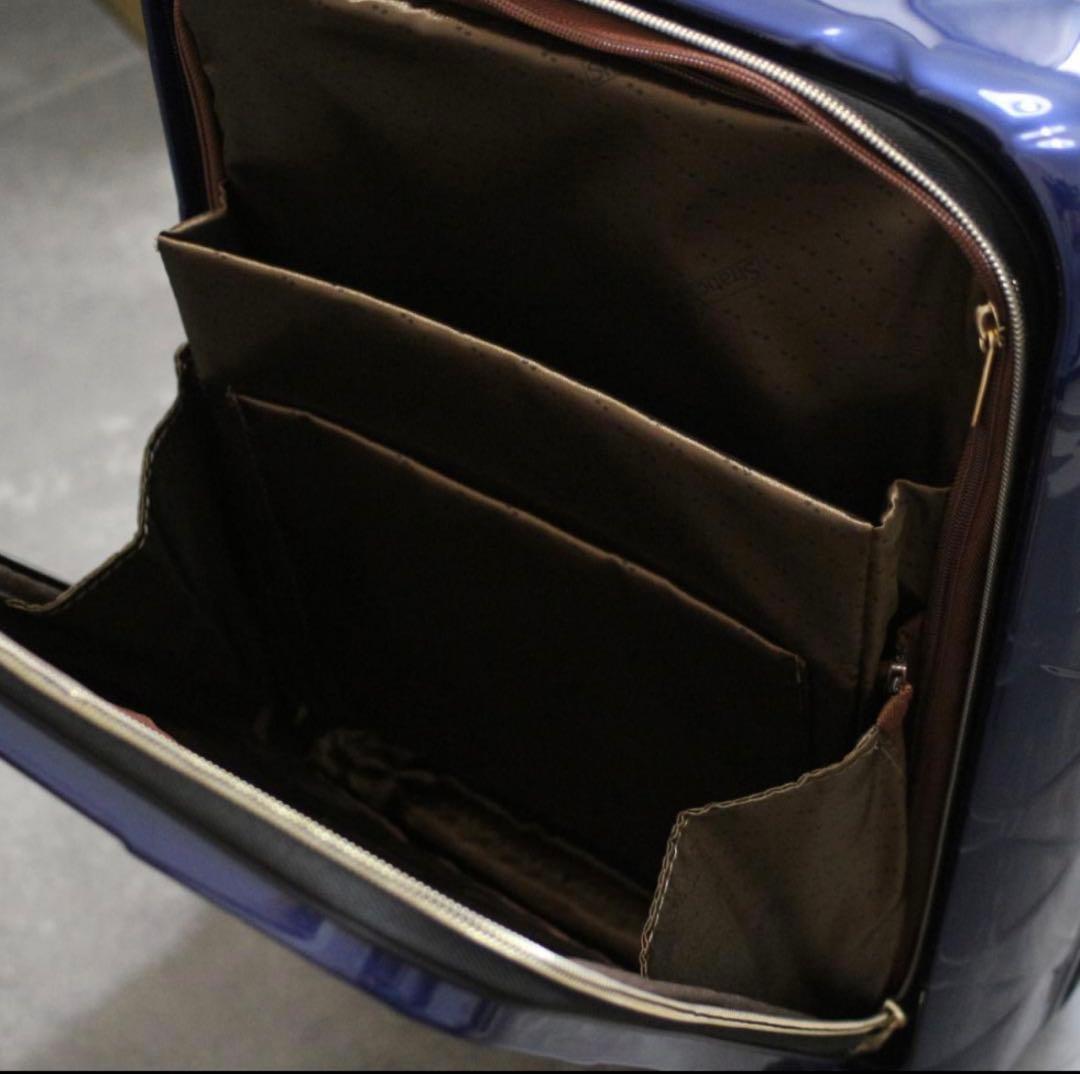 美品 Stratic キャリーケース TSAロック 機内持ち込み可 33L