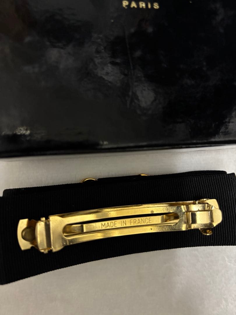 CELINE ゴールドバックル ヘアアクセサリー