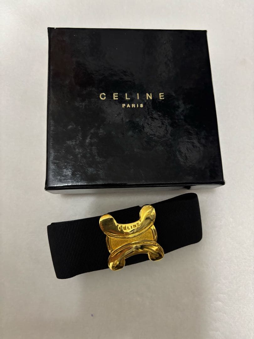 CELINE ゴールドバックル ヘアアクセサリー