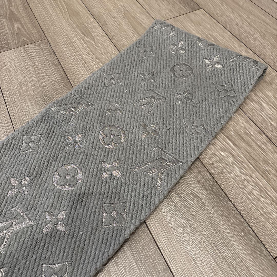 LOUIS VUITTON ルイヴィトン　ロゴマニア　マフラー