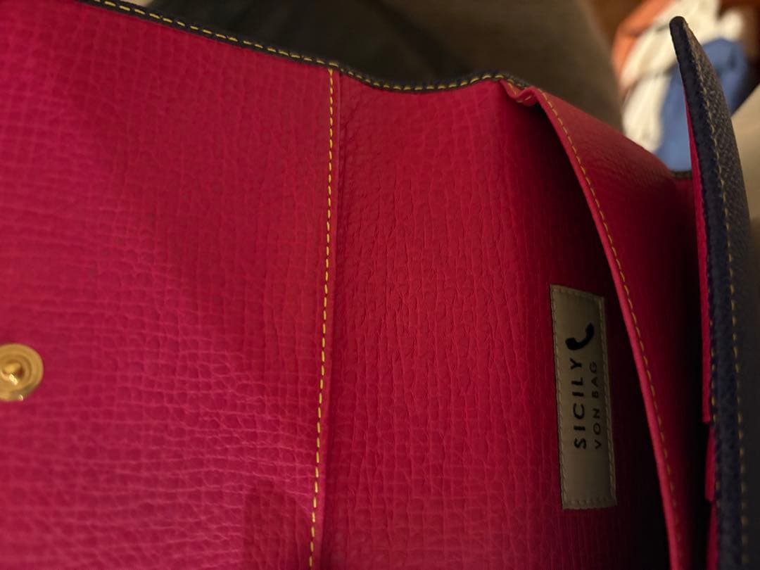 D&G ドルガバ ネイビー レザー スマホショルダーバッグ