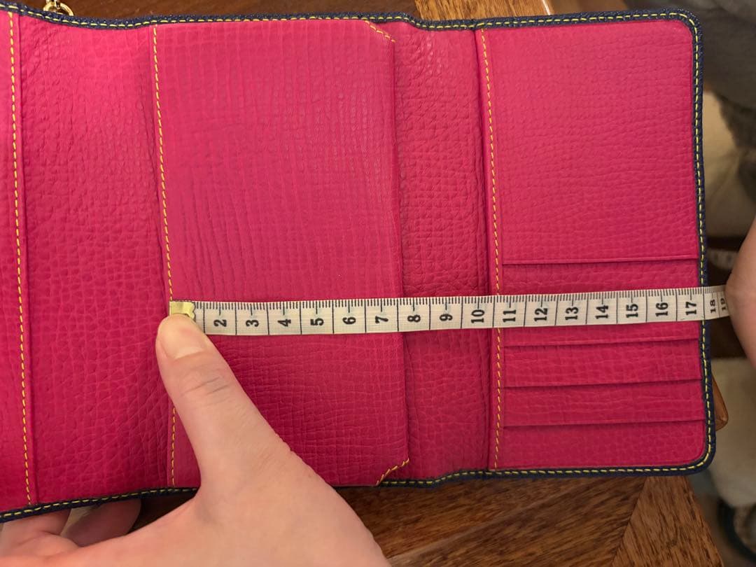 D&G ドルガバ ネイビー レザー スマホショルダーバッグ