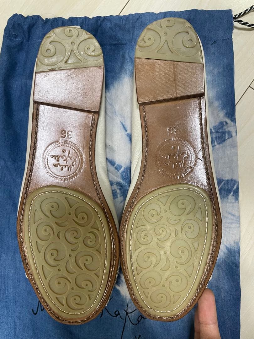 ミハエルカカリア フラットシューズ