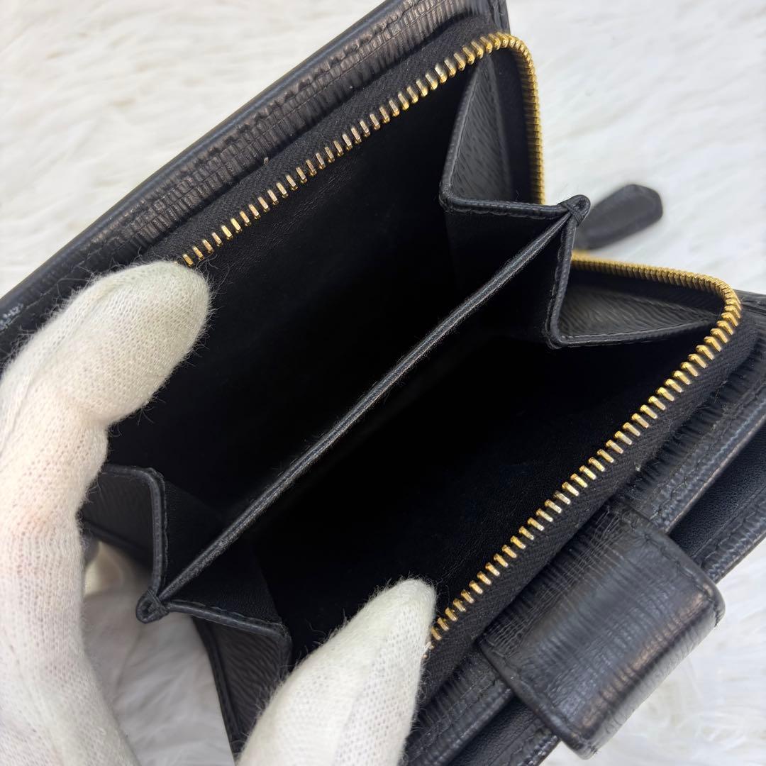 RFID搭載/美品✨プラダ　二つ折り　L字 金ロゴ　ヴィッテロ レザー　黒