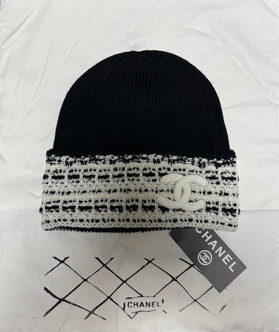 CHANEL ニット帽 黒/白 ロゴ入り新品