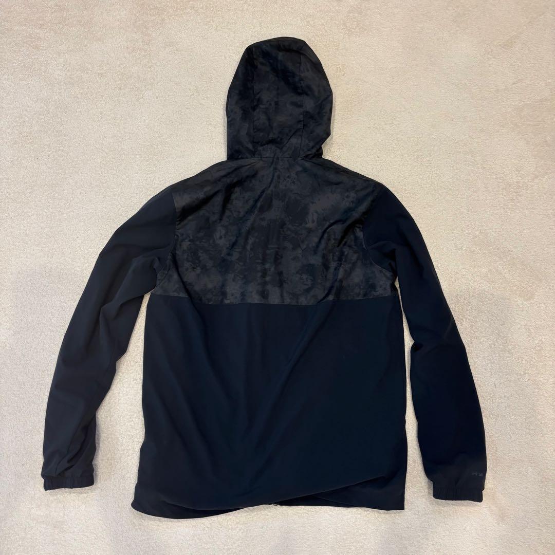 UNDER ARMOUR フード付きジャケット×パンツ　セットアップ