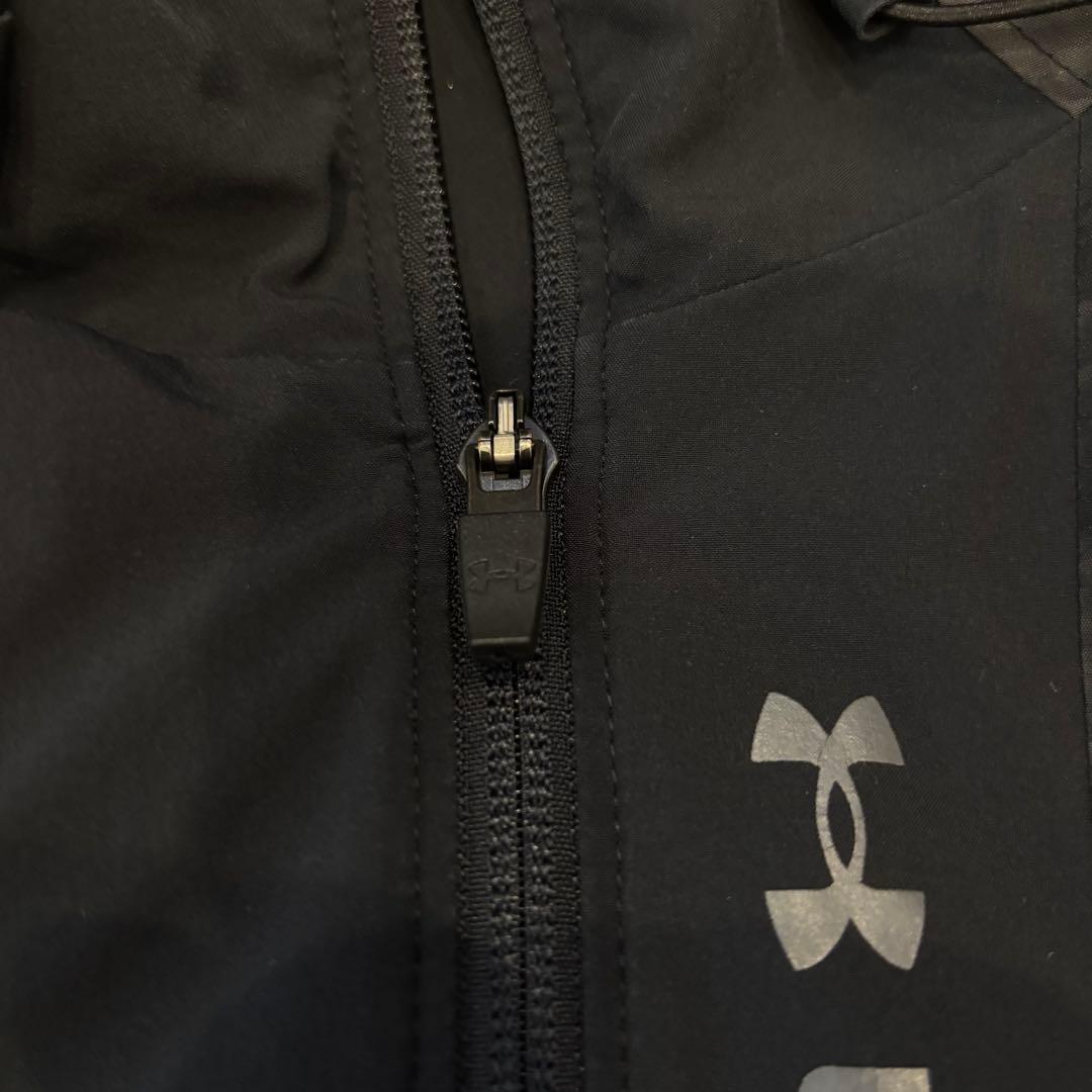 UNDER ARMOUR フード付きジャケット×パンツ　セットアップ
