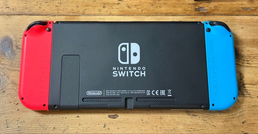 Nintendo Switch 本体 赤/青 Joy-Con 付属品完備