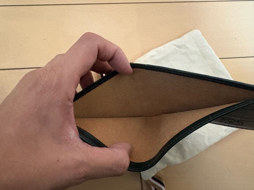 イルビゾンテ　クロコ型押し　二つ折り財布