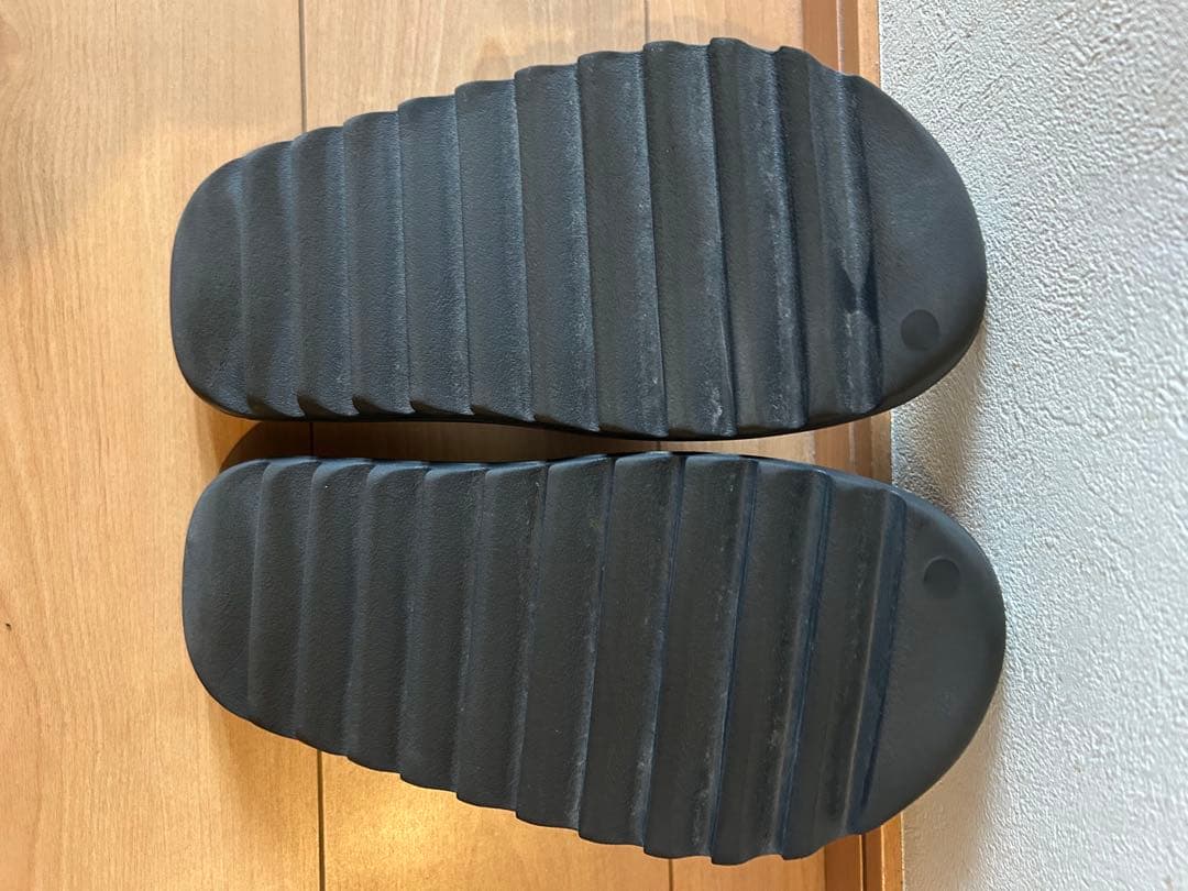 アディダス イージー スライド オニキス