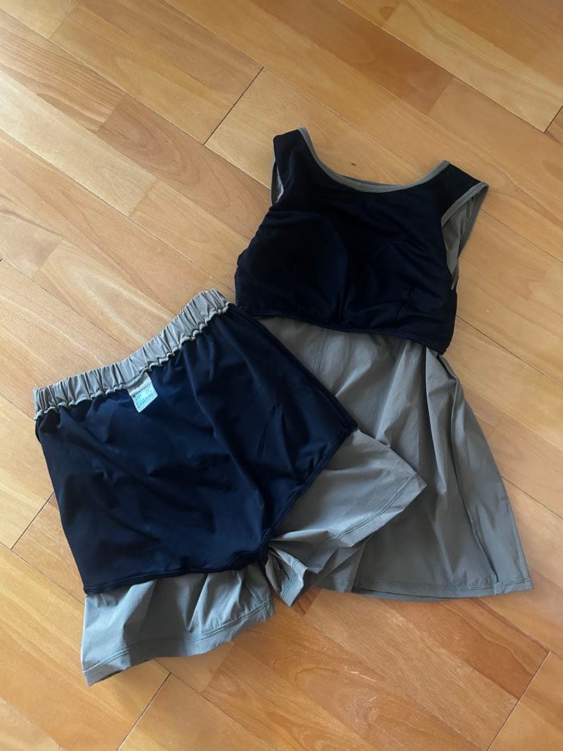 ブラックシャーク　タンキニ　無地　セットアップ　9M 【新品】