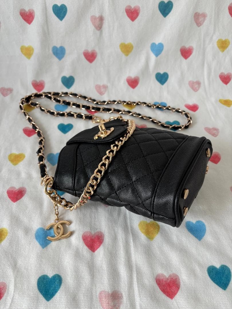 極美品 ブラック キルティング ショルダーバッグ