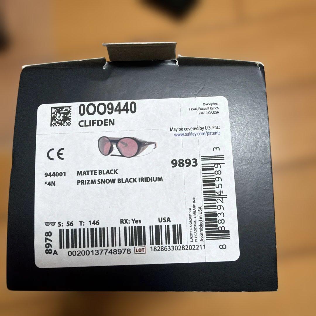 Oakley Clifden Matte Black サングラス