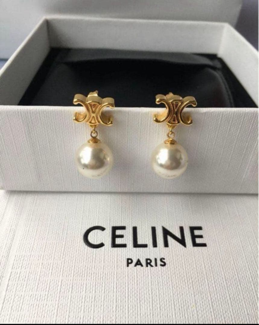 ★平日限定価格★ CELINE パールピアス