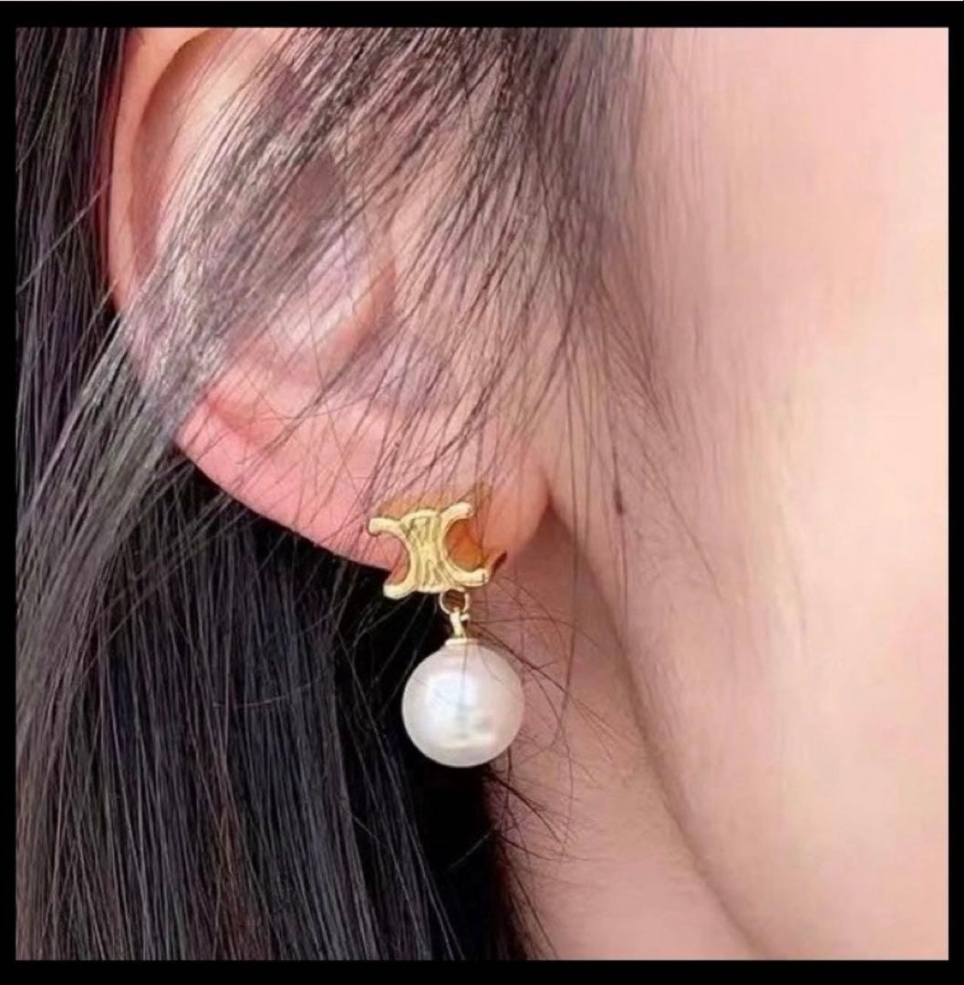 ★平日限定価格★ CELINE パールピアス
