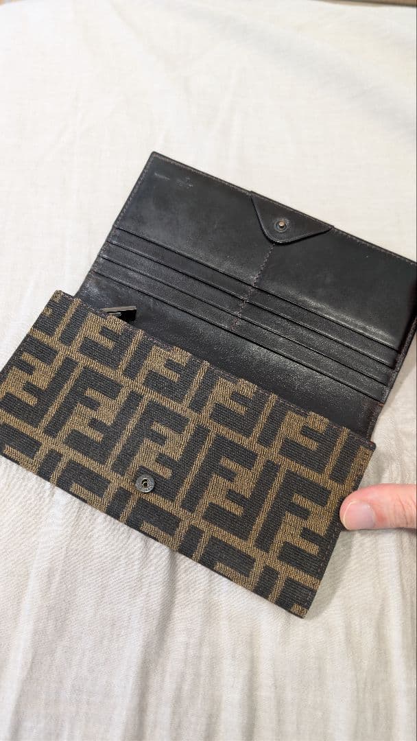 ✨使用感無し✨　FENDI 長財布　ズッカ　ズッキーノ　キャンバス　FFロゴ