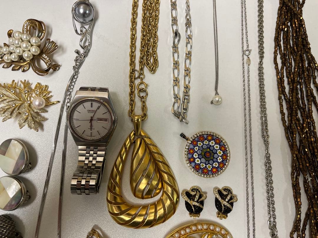 遺品整理セット　Cartier含むアクセサリーセット