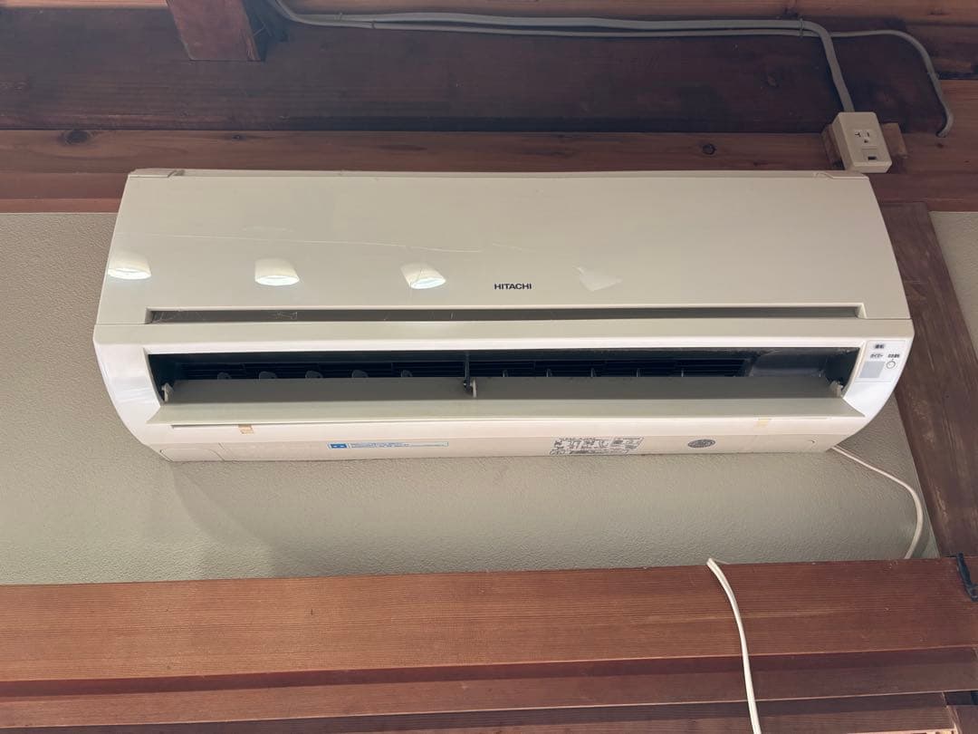 ニャゴラさん専用　HITACHI RAS-AJ25Z エアコン本体