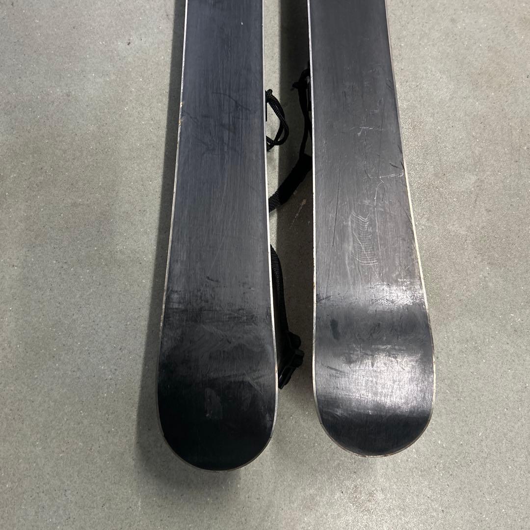 キスマーク　ショートスキー　ブーツ