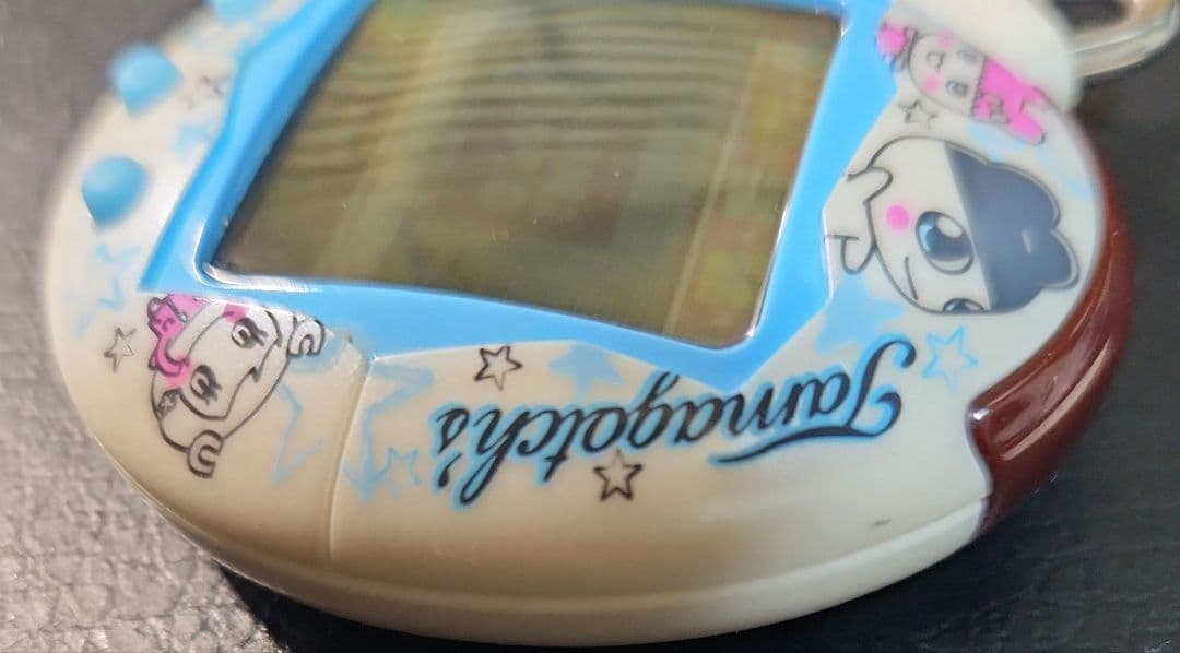 いぇー! ふぁみりーイロイロ! たまごっち プラス　ふぁみたまユニクロ Ver