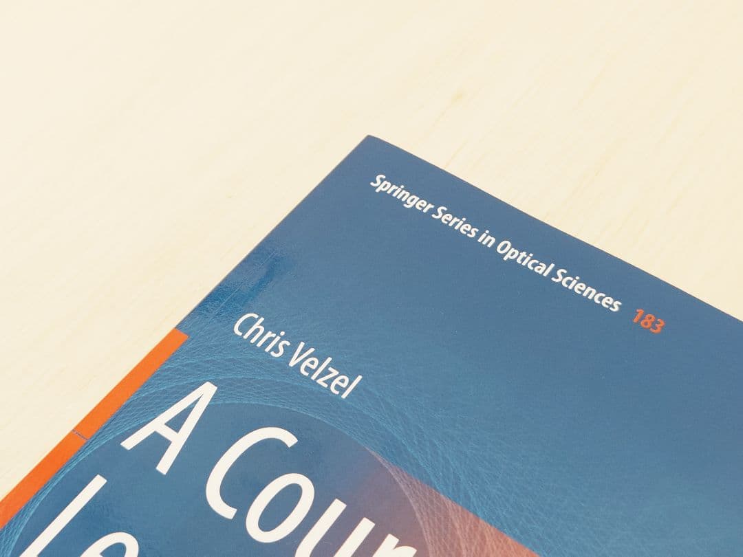 A Course in Lens Design　中古　美品