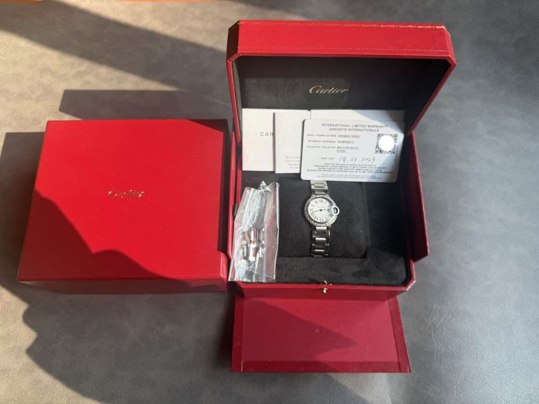 Cartier バロンブルー 28mm ベゼルダイヤモンド W4BB0015